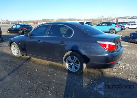 2010 BMW 528I из США, поврежденный, VIN WBANU5C51AC124564